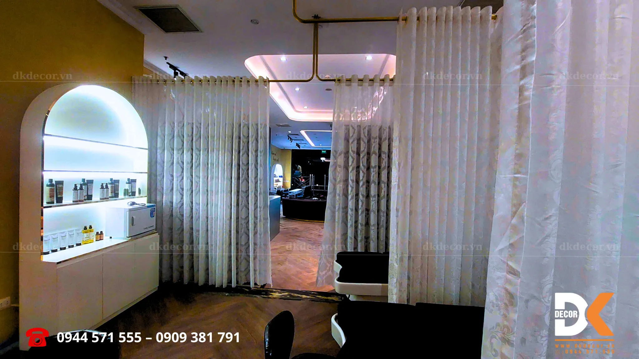 không gian gội đầu 