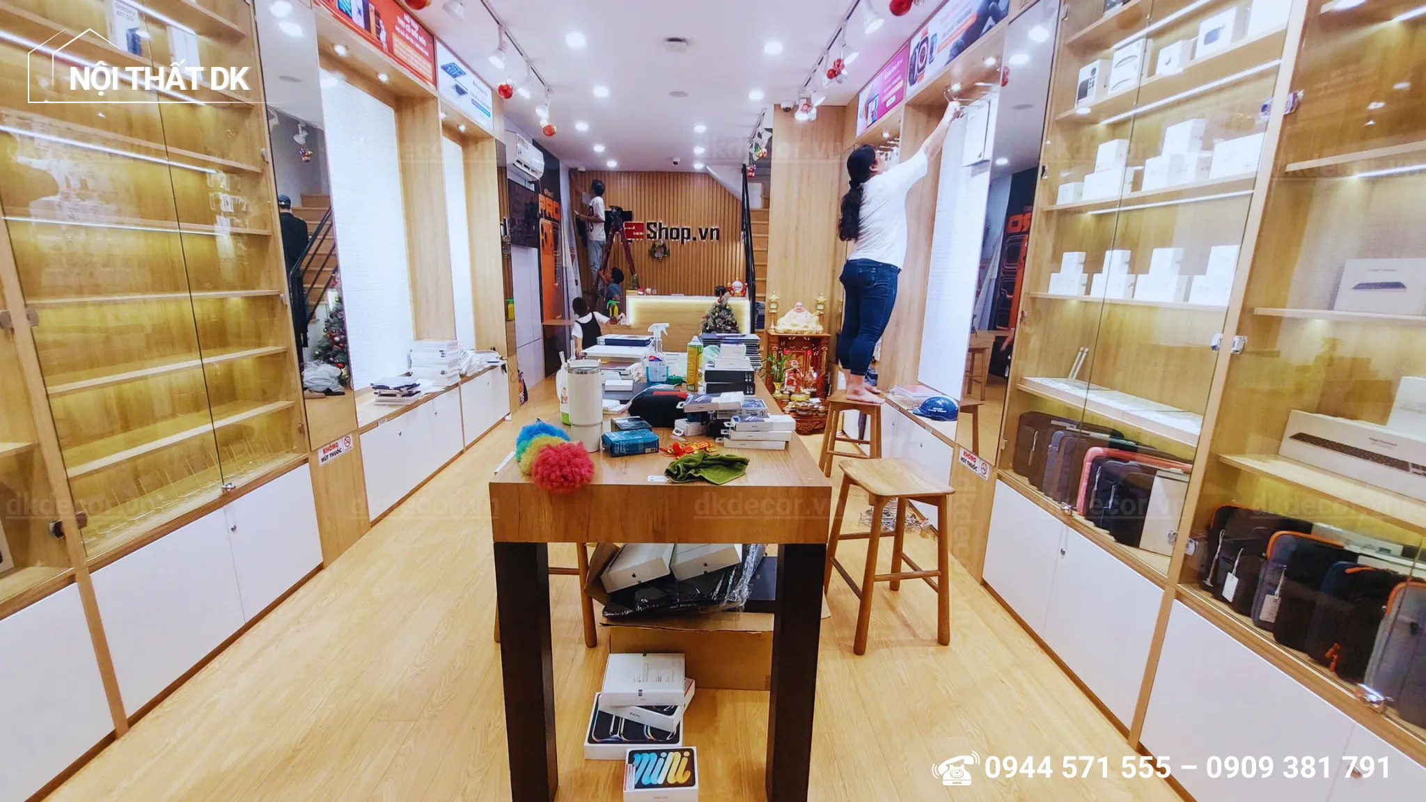 thi công cửa hàng điện thoại h2shop-tân phú - 40m2